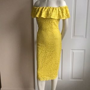 🆕💕Sale💕Off-the-Shoulder Yellow💛 Lace Dress